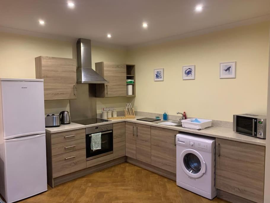 The Old Post Office Apartment Golspie Bagian luar foto
